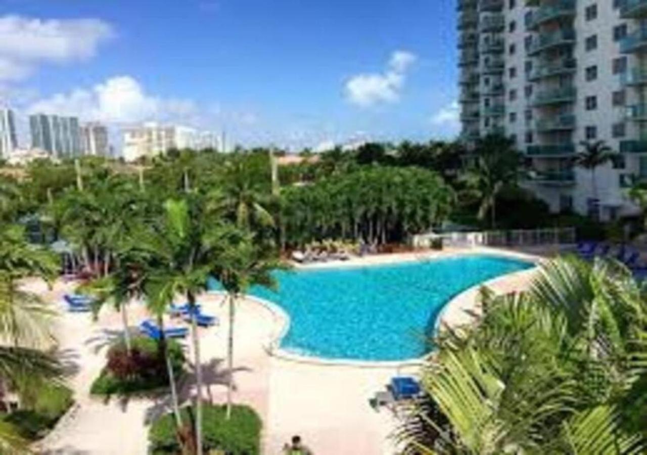 Zen Vacation Rentals Modern Penthouse Across Ocean Miami Beach Ngoại thất bức ảnh