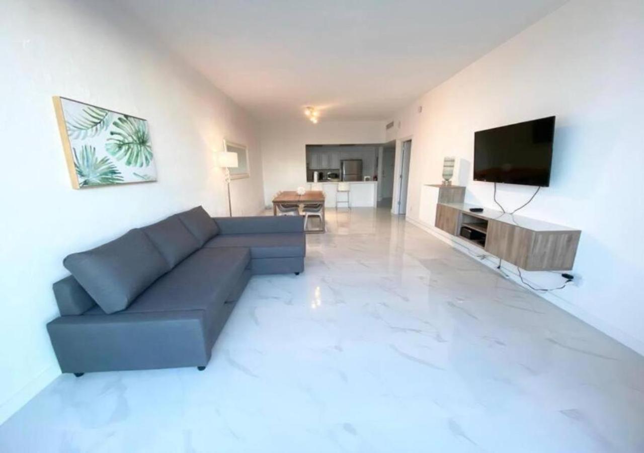 Zen Vacation Rentals Modern Penthouse Across Ocean Miami Beach Ngoại thất bức ảnh
